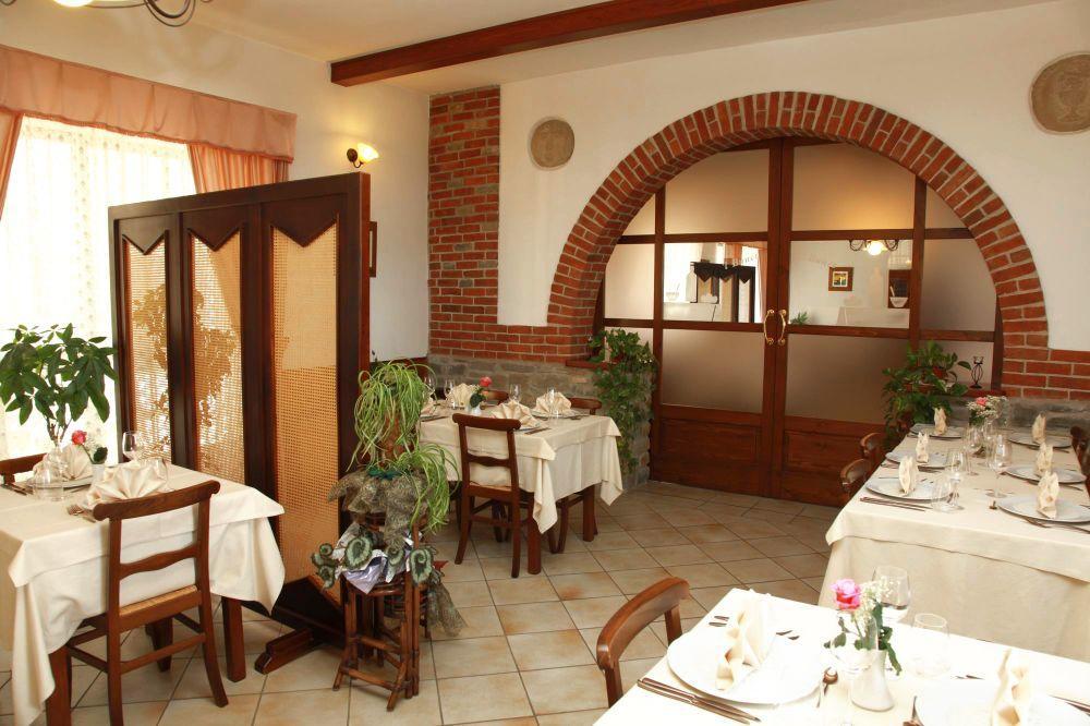 Ristorante Albergo 'L Bunet Cortemilia Zewnętrze zdjęcie